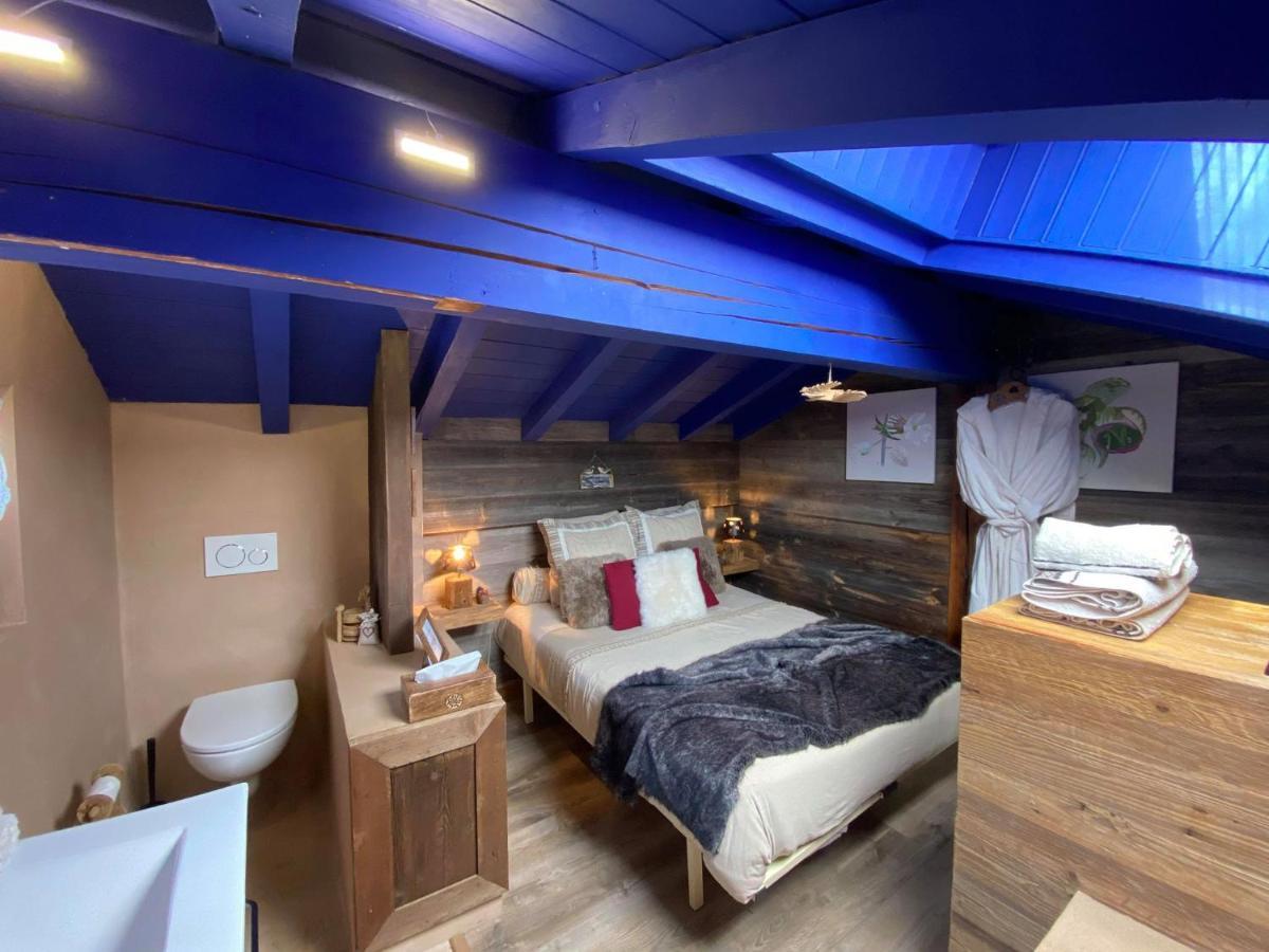 Micro-Lodge, Le Petit Nid D'Amour Монрьон Экстерьер фото