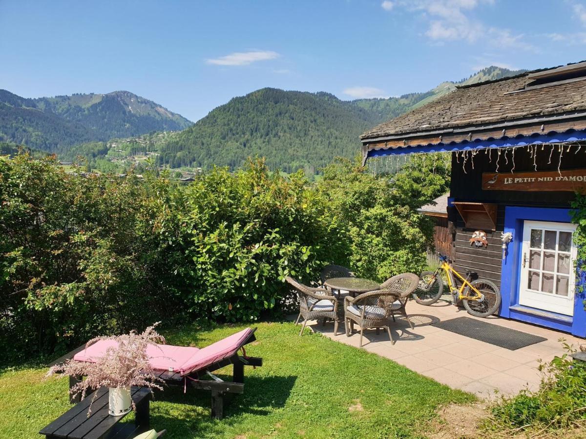 Micro-Lodge, Le Petit Nid D'Amour Монрьон Экстерьер фото